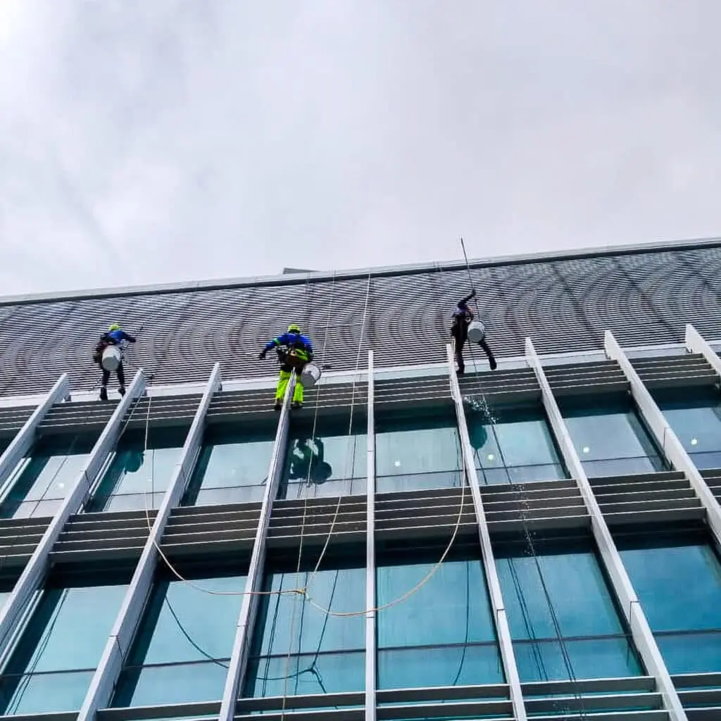 Vertical Pro Sdn Bhd High rise Cleaning Service
