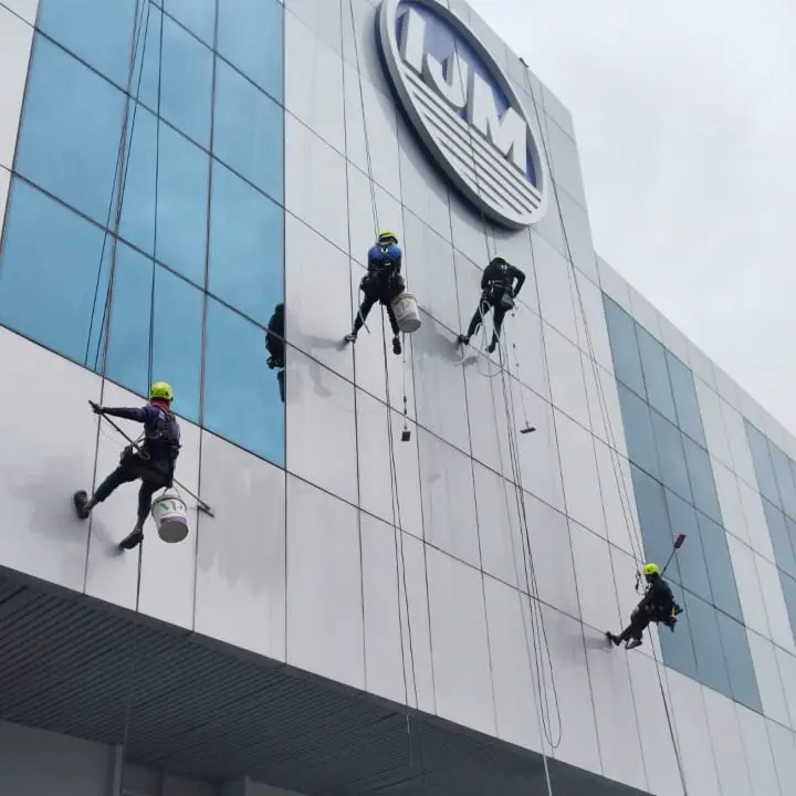 Vertical Pro rope access building maintenance team